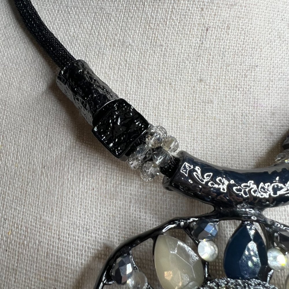 Beaded Statement Necklace - Picture 3 of 4